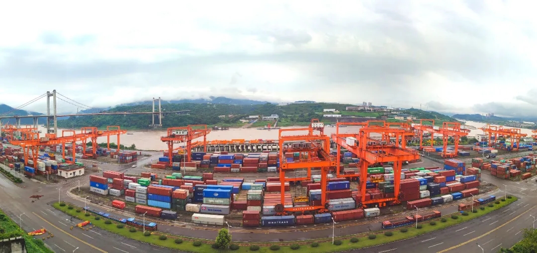 1626829629736623.jpg 640.webp (5).jpg