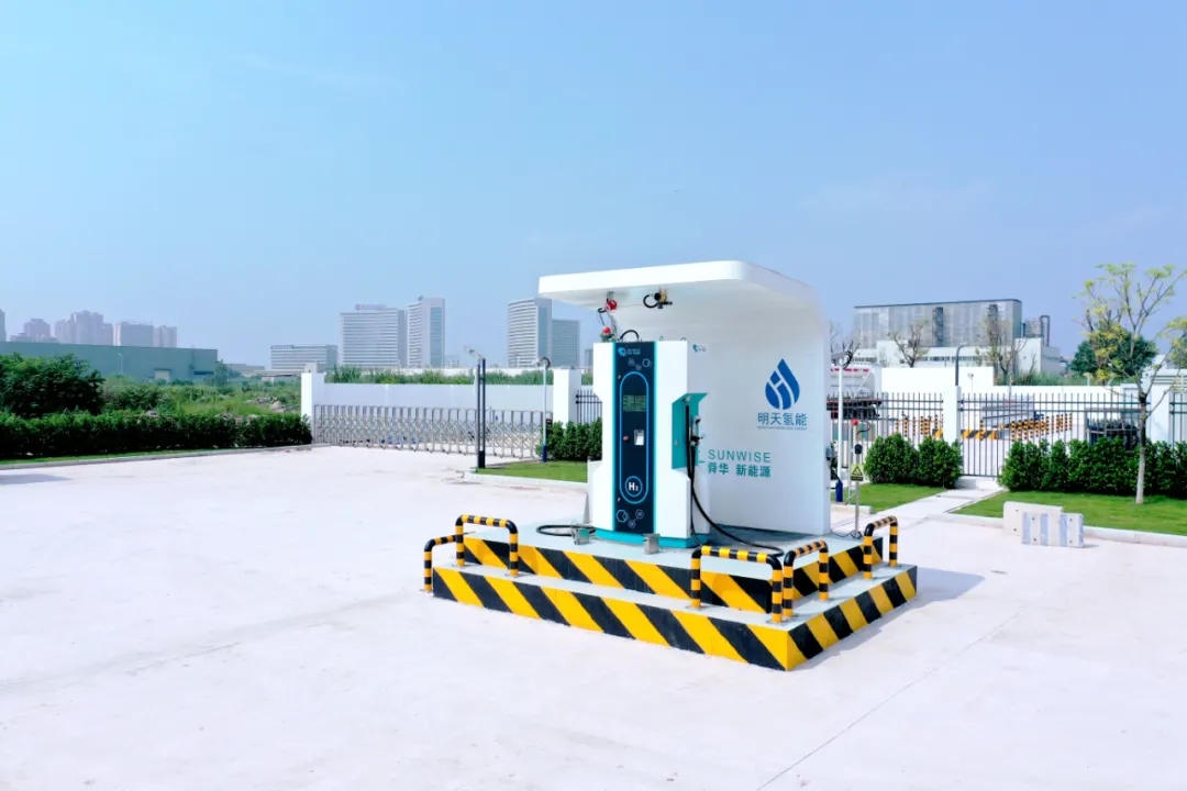 1630655694795935.jpg 640.webp (30).jpg