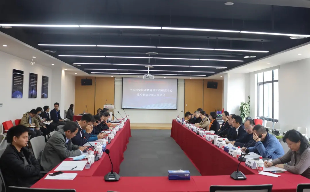 1635296484301392.jpg 640.webp (7).jpg