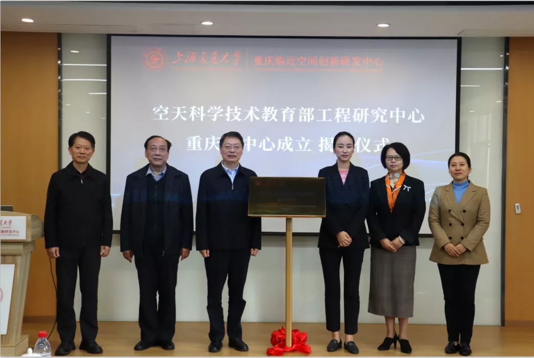 1635296533173218.jpg 640.webp (11).jpg