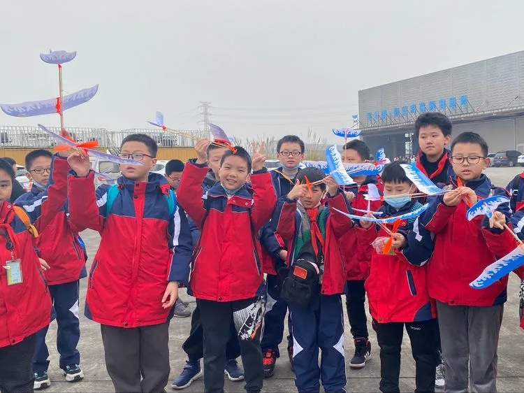 1640571177483947.jpg 640.webp (9).jpg