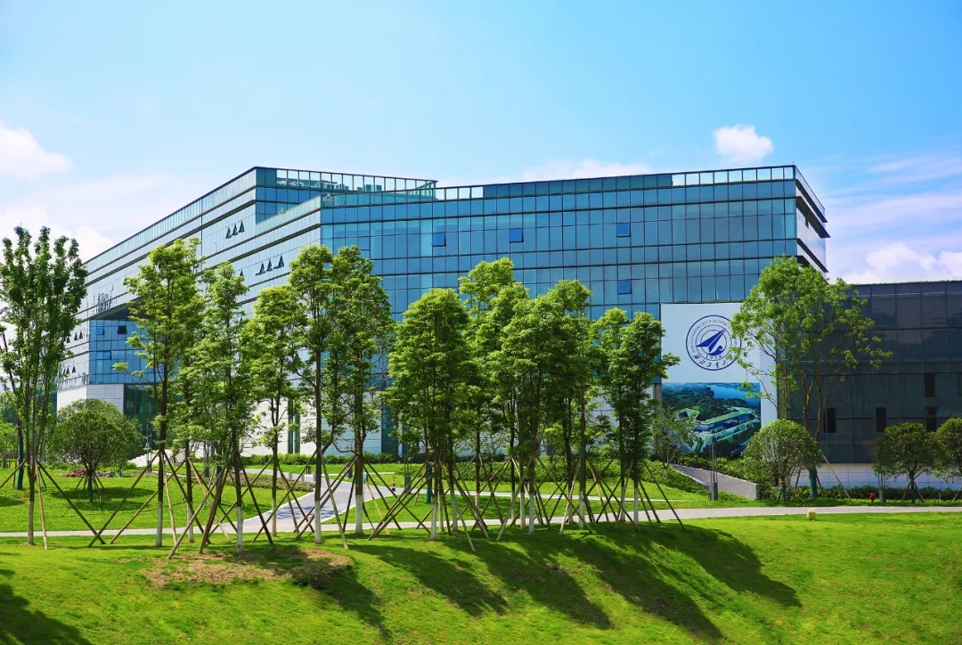 1642641793548006.jpg 640.webp (5).jpg