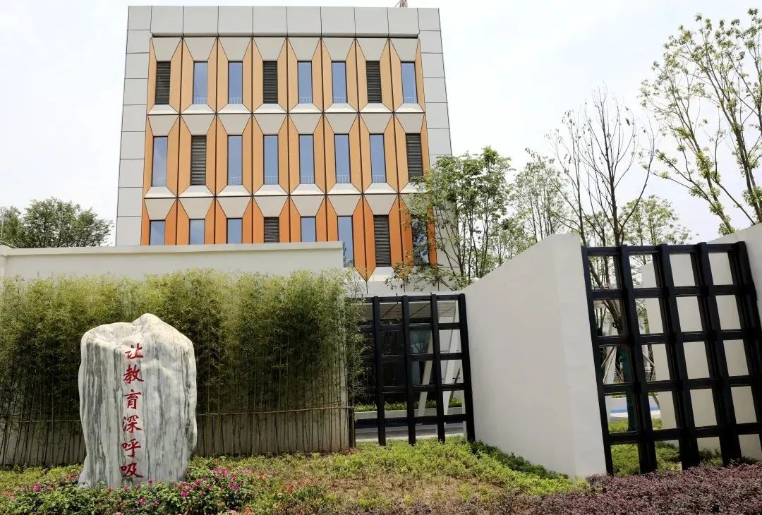 1686790818533626.jpg 640 (1).jpg