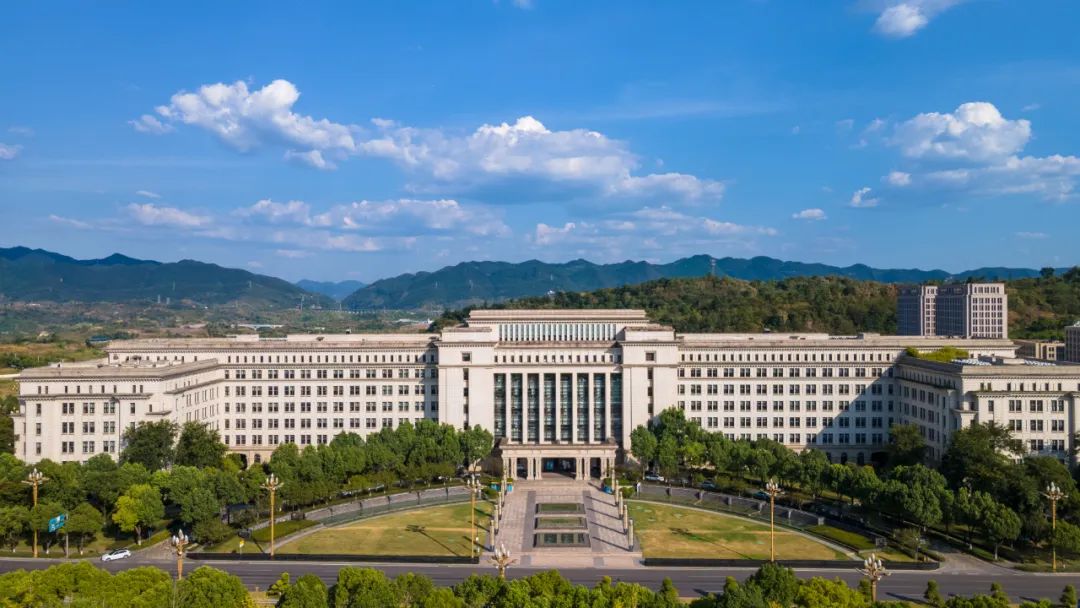 1689684789424183.jpg 640.jpg