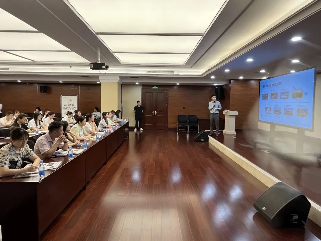 1693884303280660.jpg 640 (1).jpg