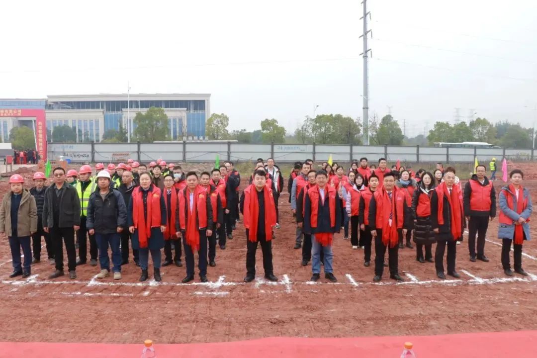 1736904281306623.jpg 640.jpg